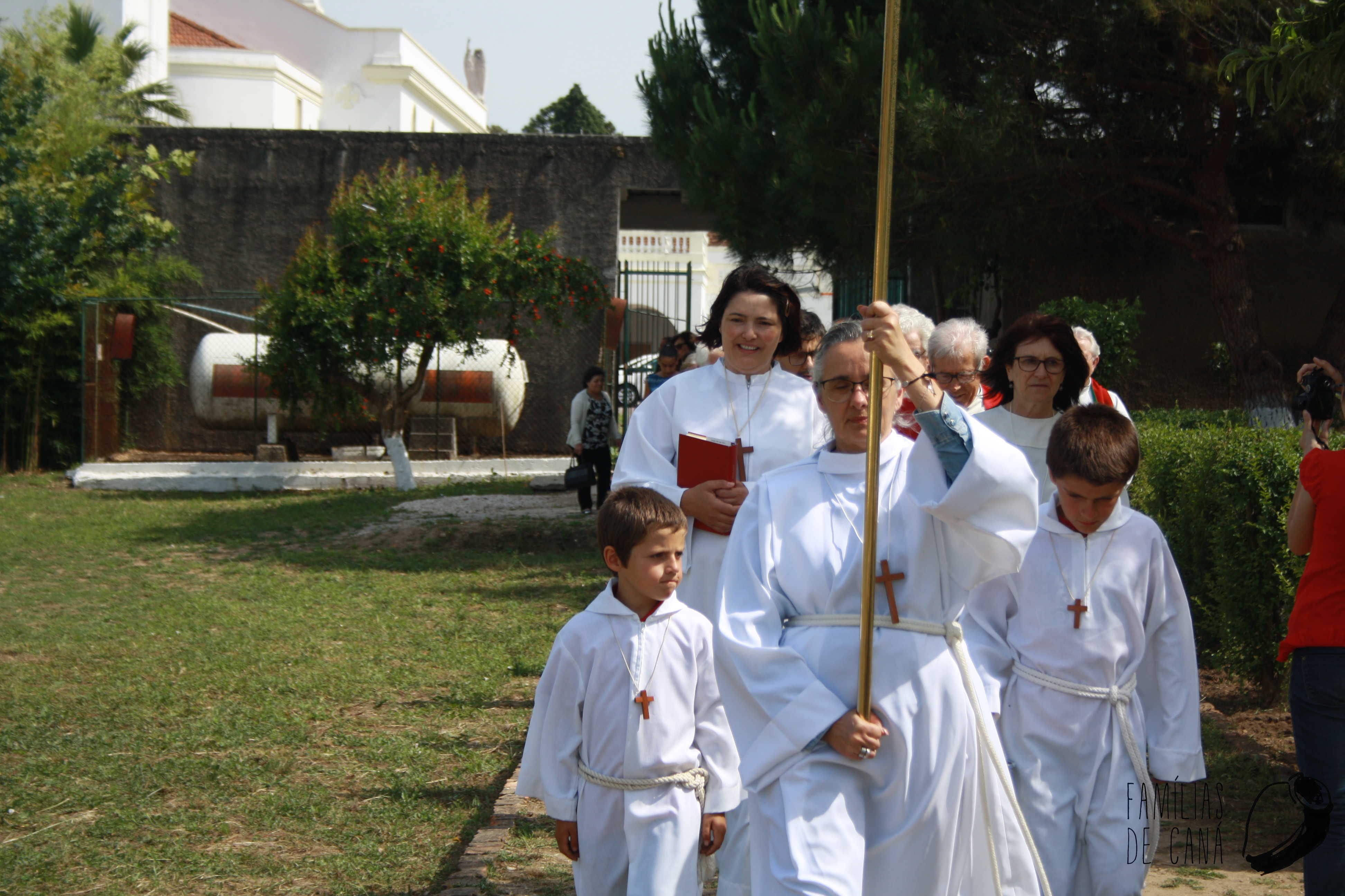 A confissão, a rede de malha larga, as nódoas e a veste nupcial