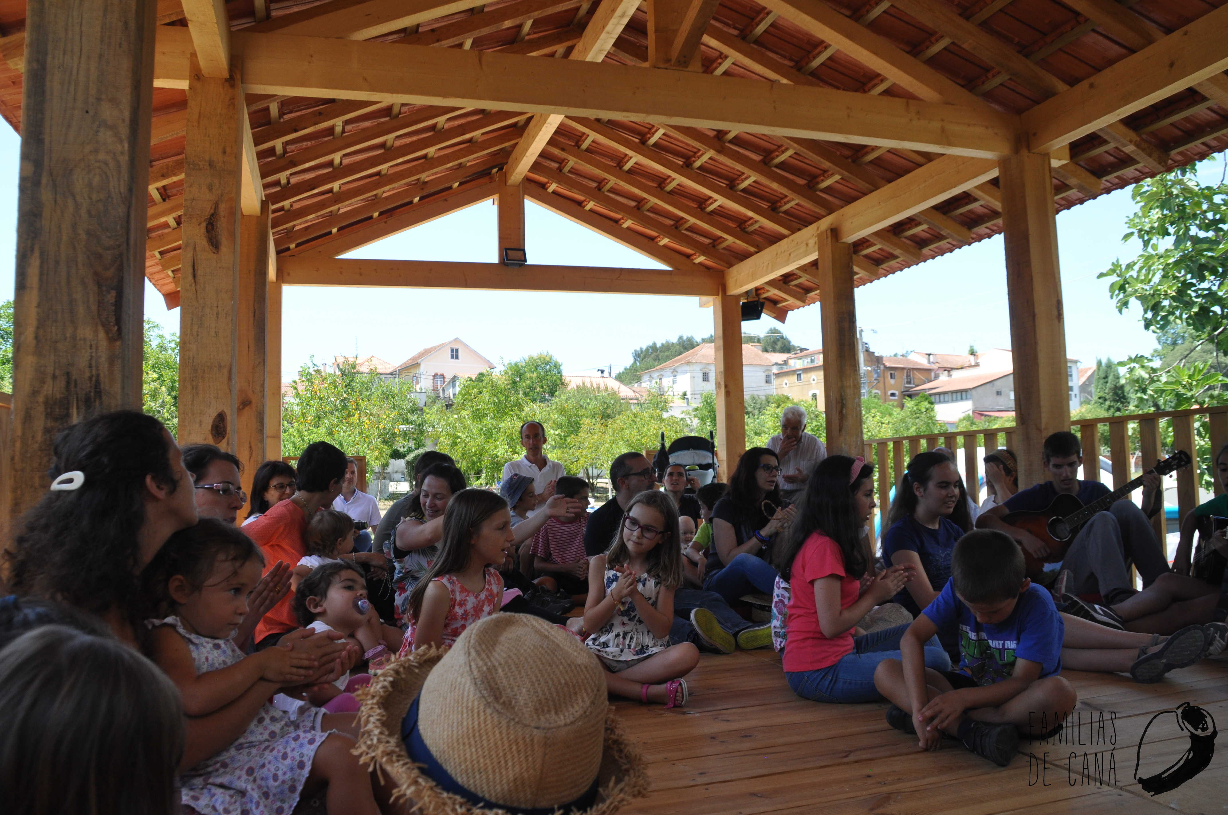 A oração e “o bocadinho mais” no Acampamento de Caná