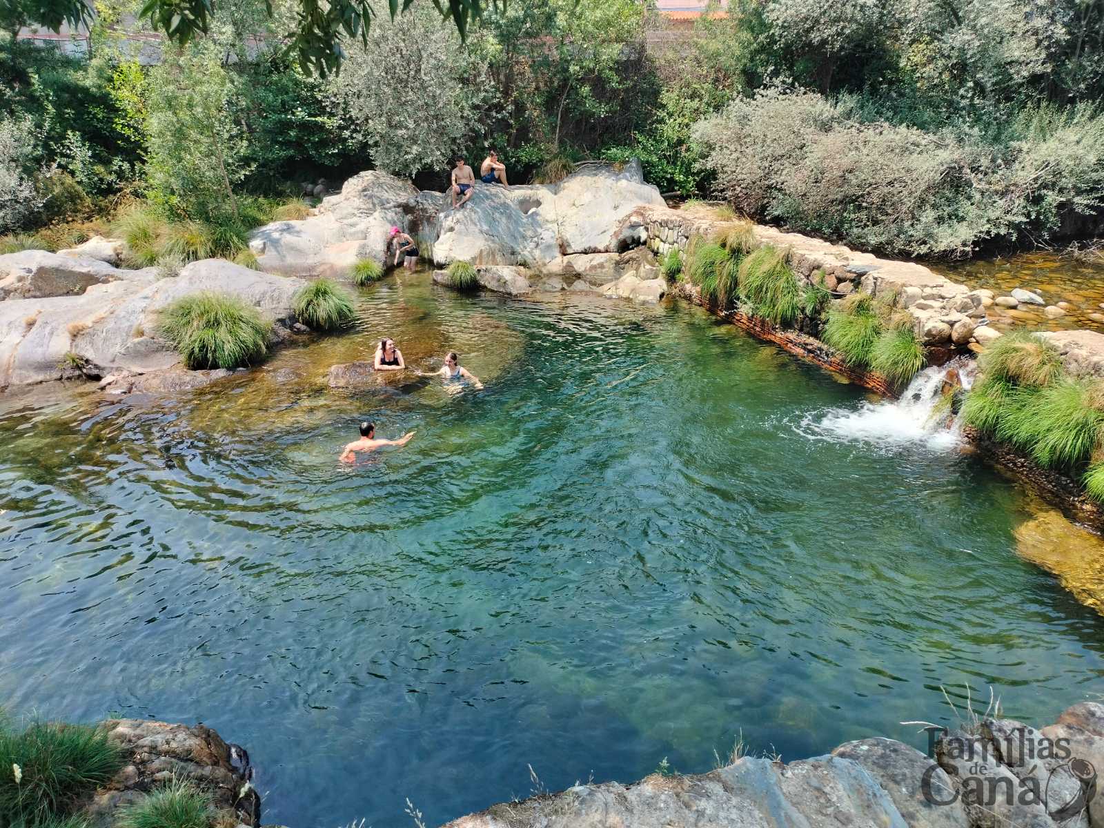 Vinde e descansai um pouco